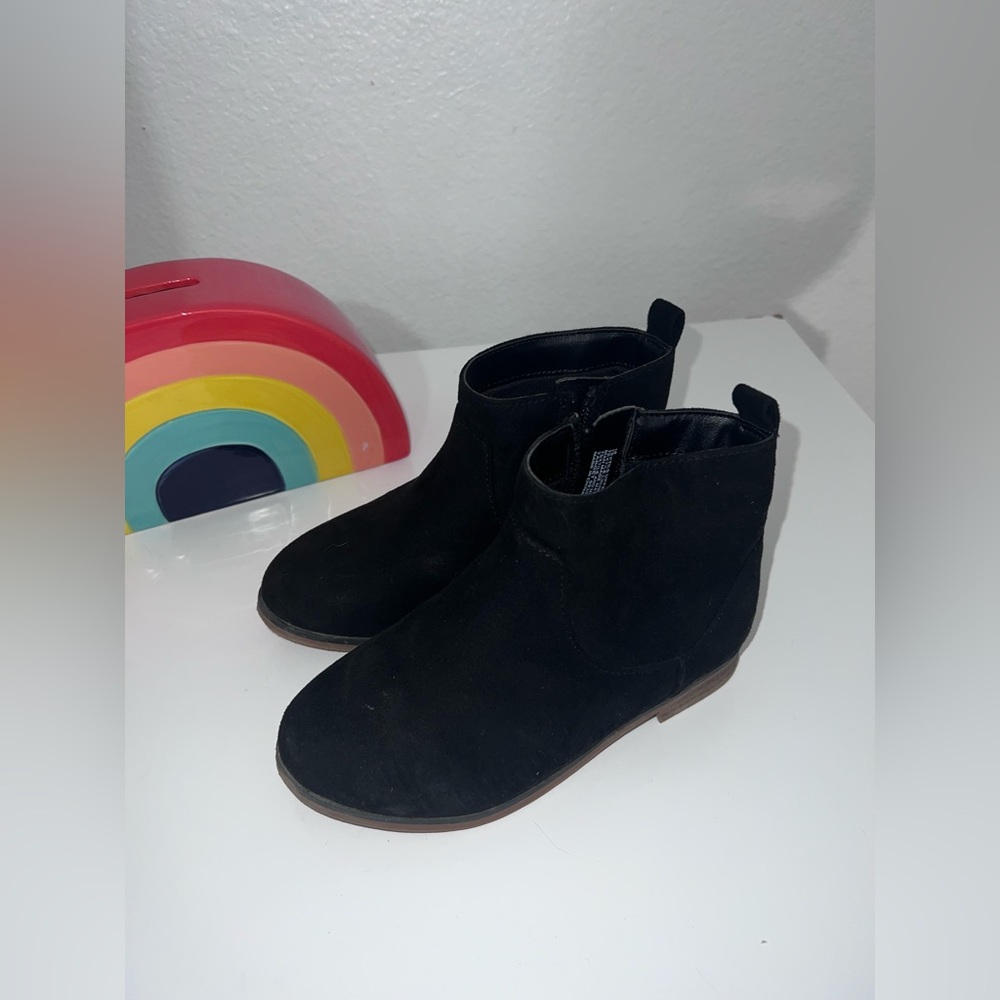 Cat and Jack girls boots Size 10